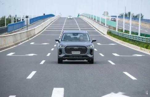 奇瑞汽车瑞虎8 L预售14.77万起！将于8月8日上市定位为一款中型SUV，前脸