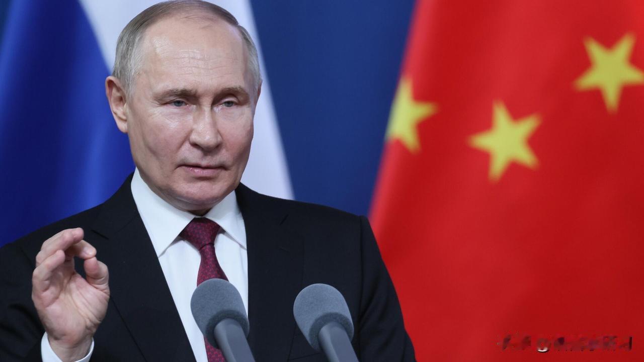 俄总统新闻秘书佩斯科夫表示，莫斯科和北京将同时宣布普京访问中国的日期

¬ 克宫