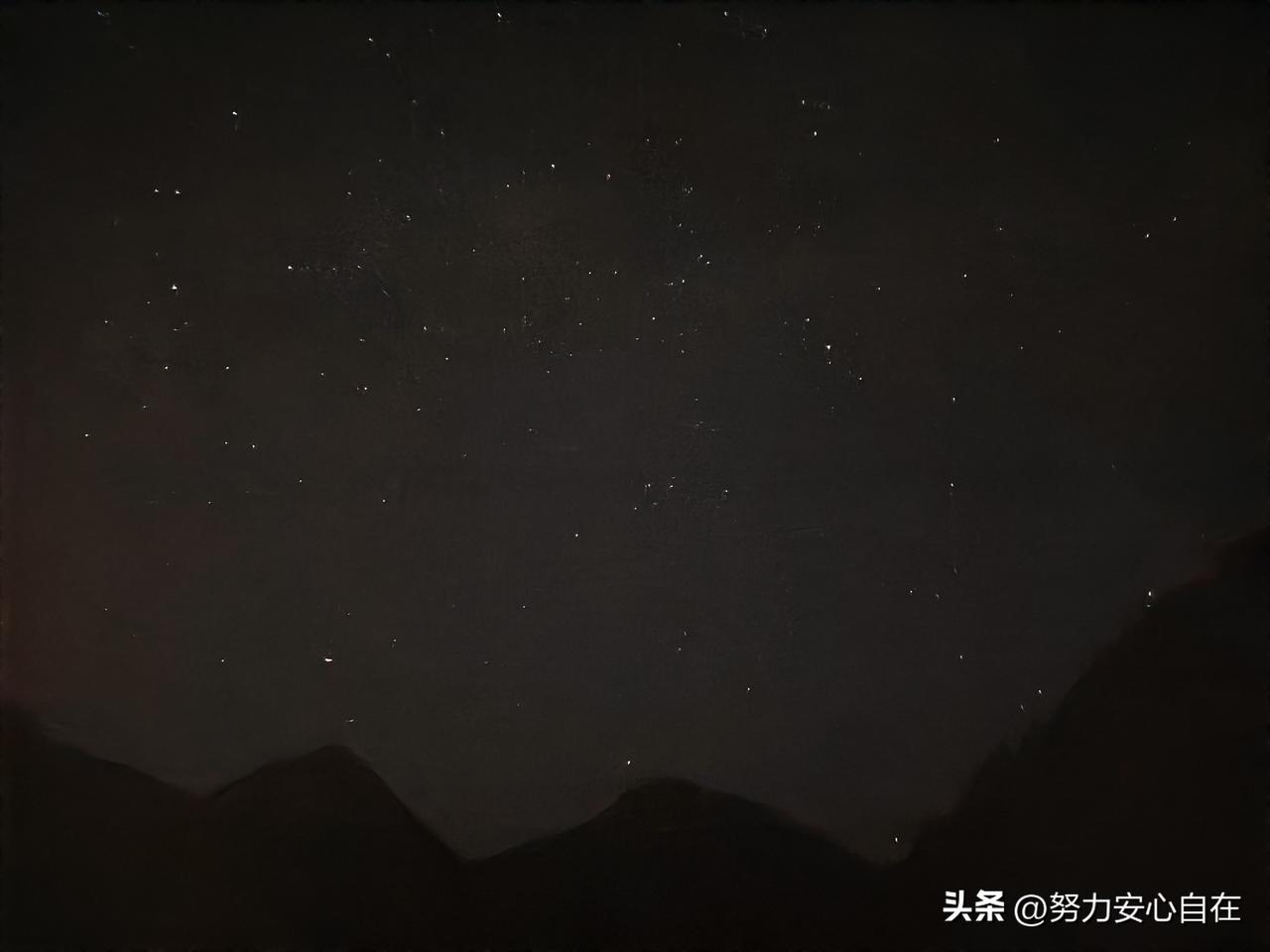 今天，终于看到了夜空中最亮的星。
从七月开始，因为天气热，下午和晚上基本没有出过