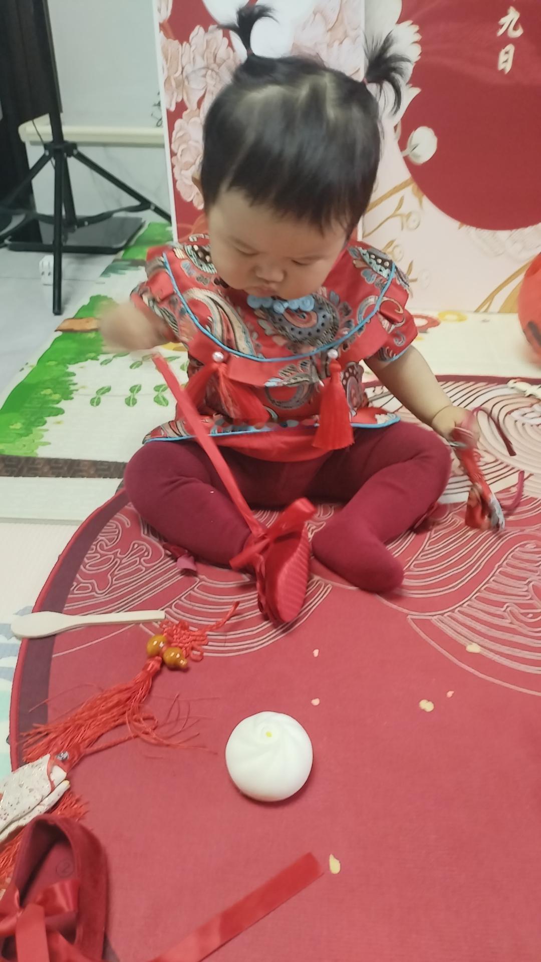 你想要第二个孩子吗没那么想，养娃的精力、教育成本和时间投入摆在眼前，不想把自己的
