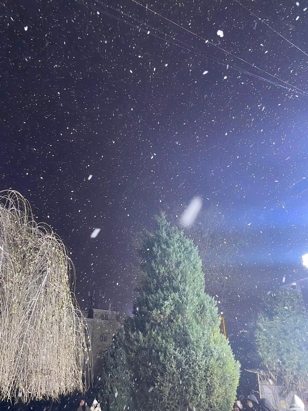 山有峰顶，海有彼岸。漫漫长途，终有回转。余味苦涩，终有回甘。 