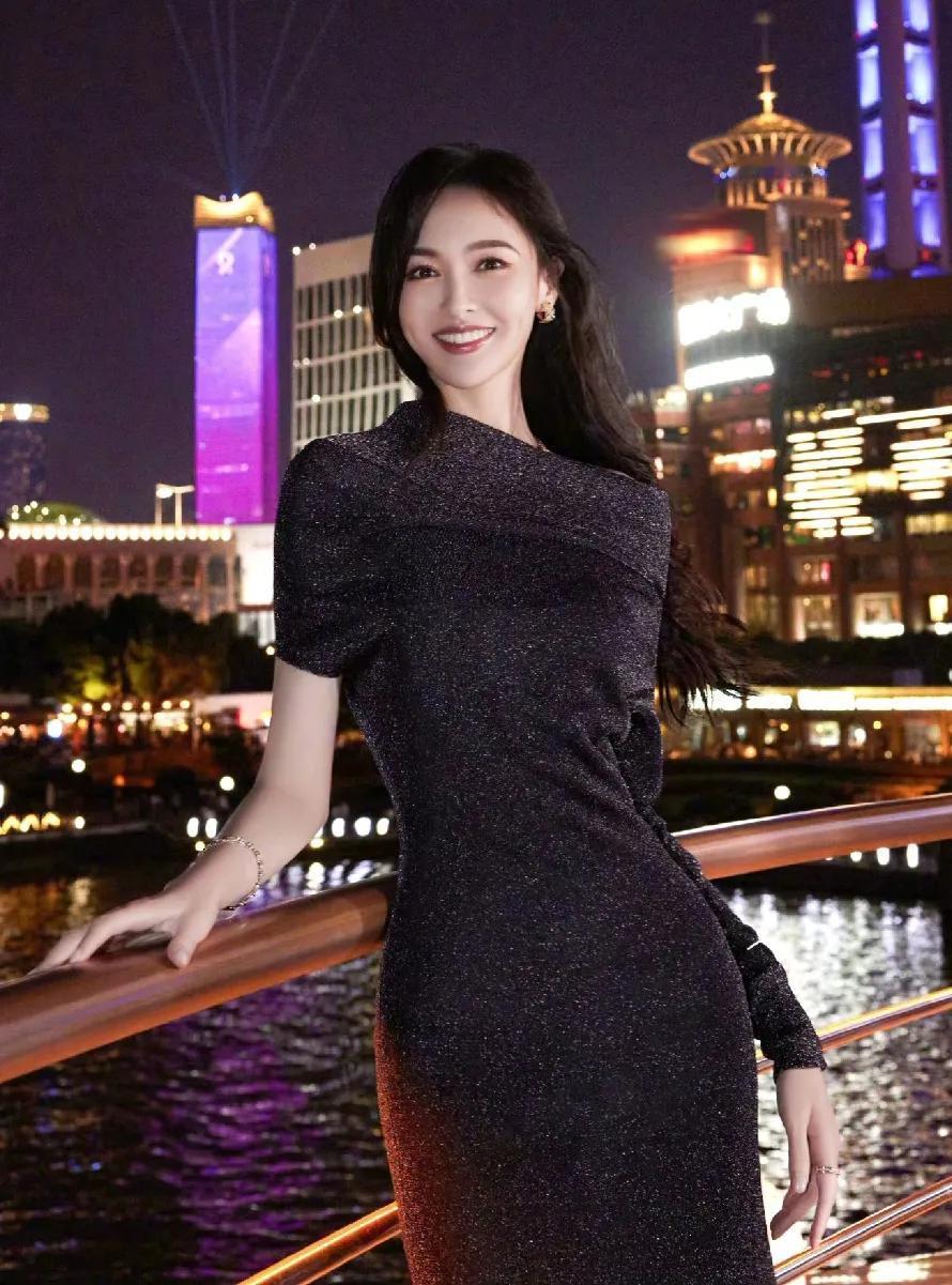 @唐嫣 最新