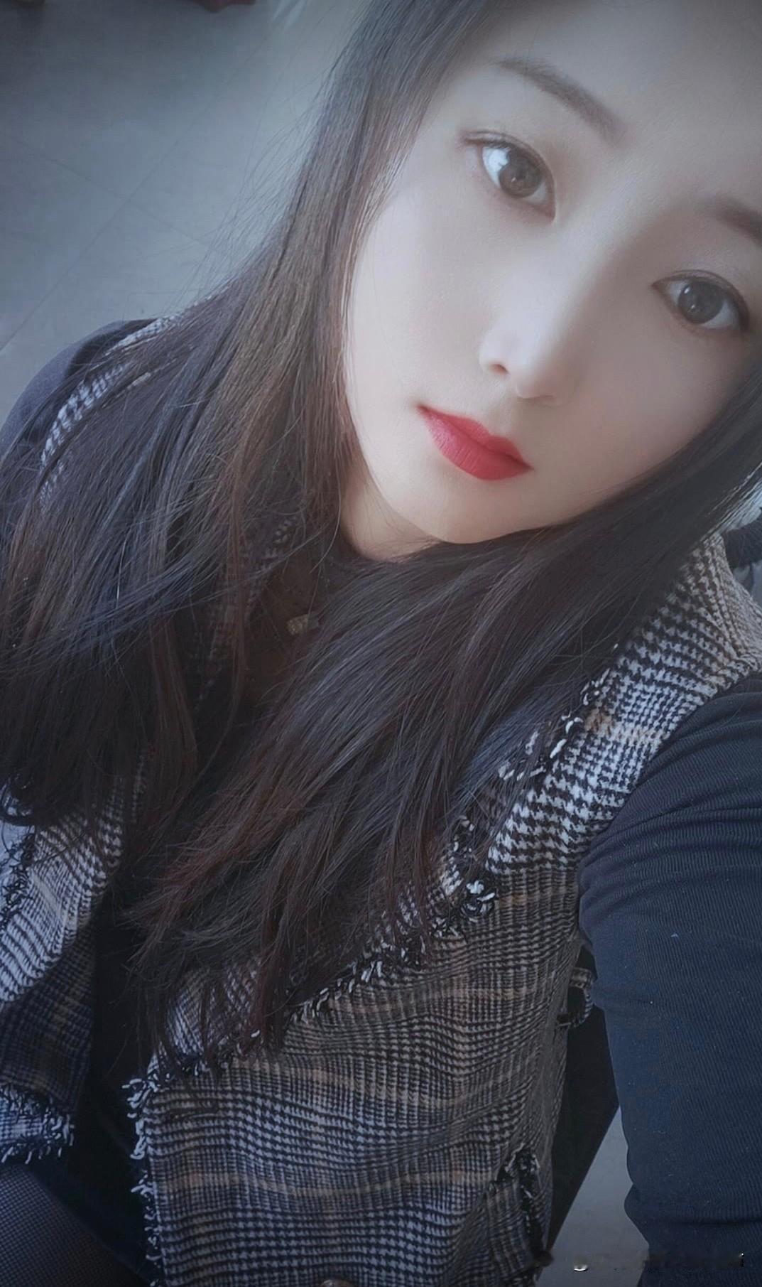 分享你见闻过的绝色美人！北方有佳人，绝世而独立。一顾倾人城，再顾倾人国。