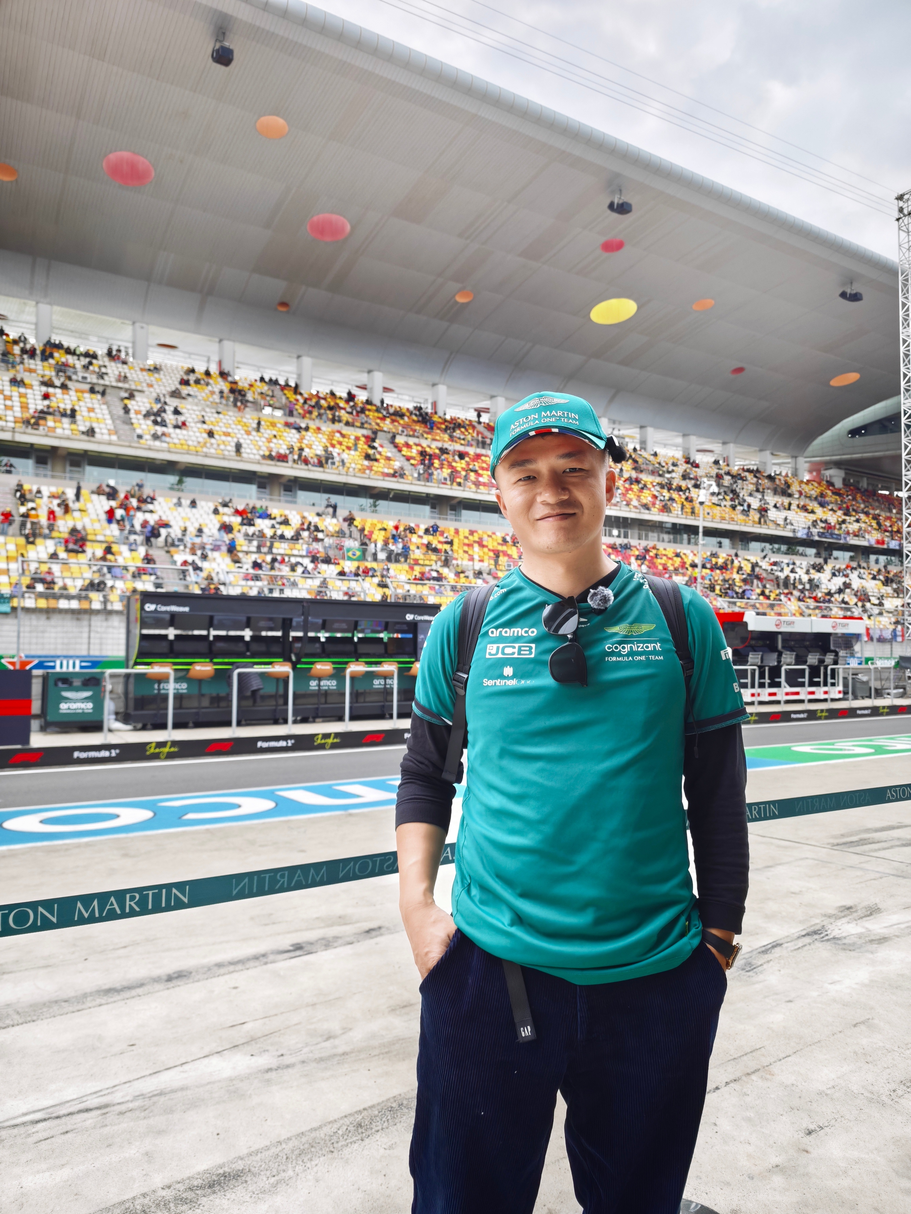 这个位置看比赛，还不错吧？