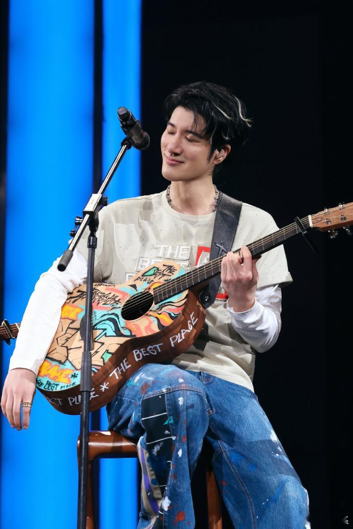 王力宏初代偶像颜值的含金量 从阳光偶像到质感艺人，王力宏的颜值进化史就是一部自我