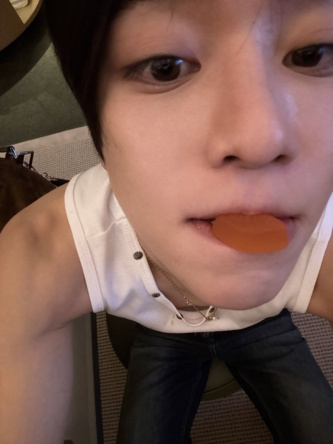 这个糖很像芒果味的百分百 