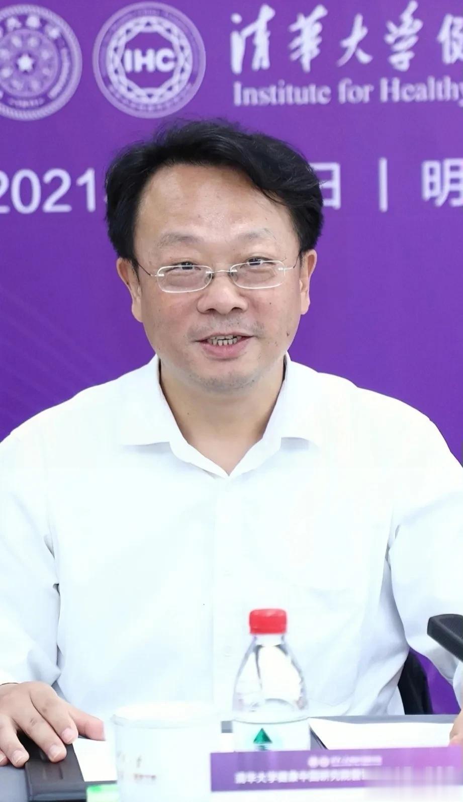 最近一段时间，清华大学因帮助日本研究火箭发动机一事，被网民推到了风口浪尖！

固