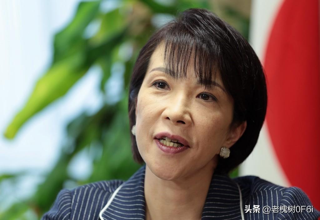 经济崩盘叠加丑闻缠身，高市早苗走军国主义绝无出路
 
　　当下日本深陷多重危机，