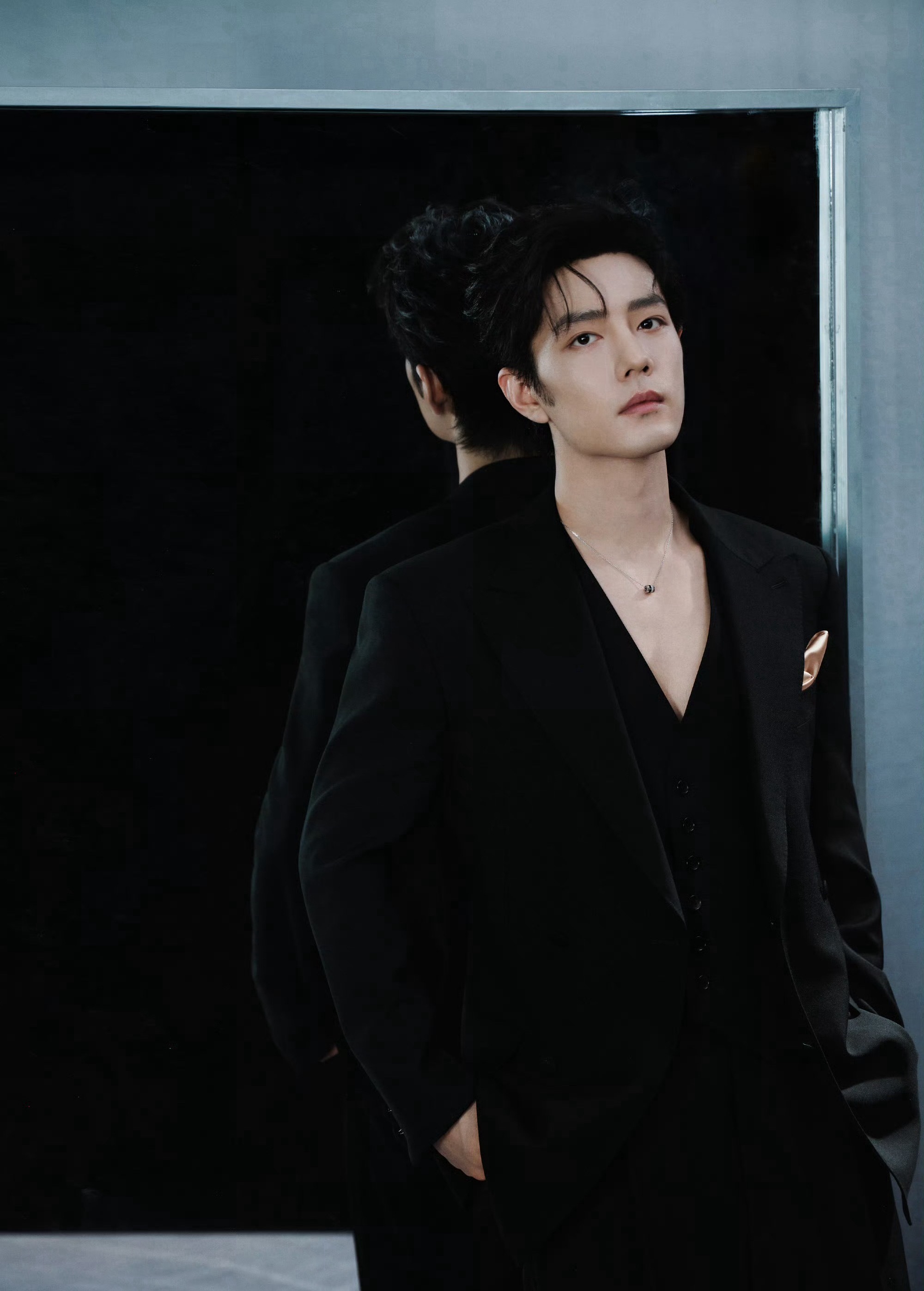 肖战有这样一张权威的脸肖战这张脸就是如此的权威肖战这张脸就是如此的权威啊啊啊啊太