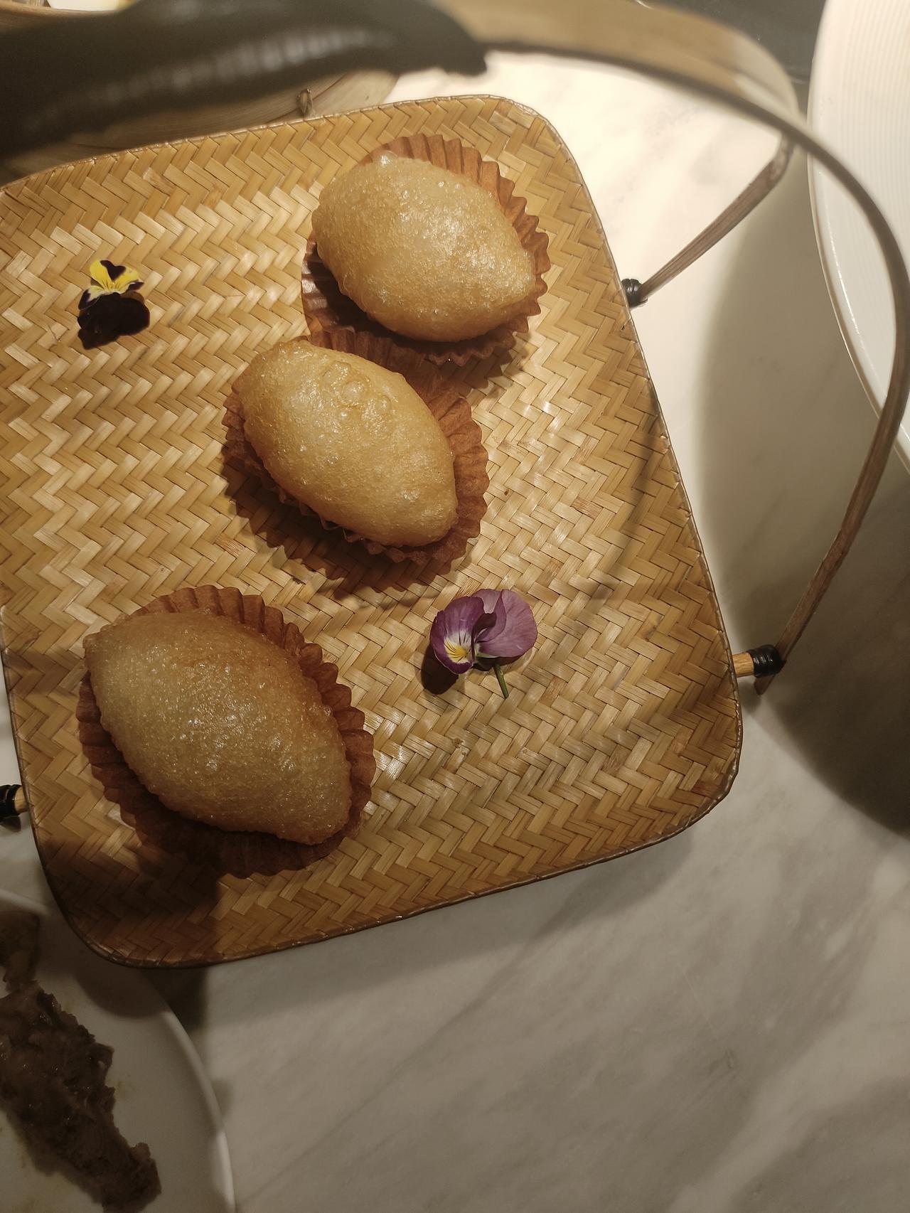 真正的爱，从来不带条件
 
为什么越爱越累？因为你把控制、期待、教化，都错当成了