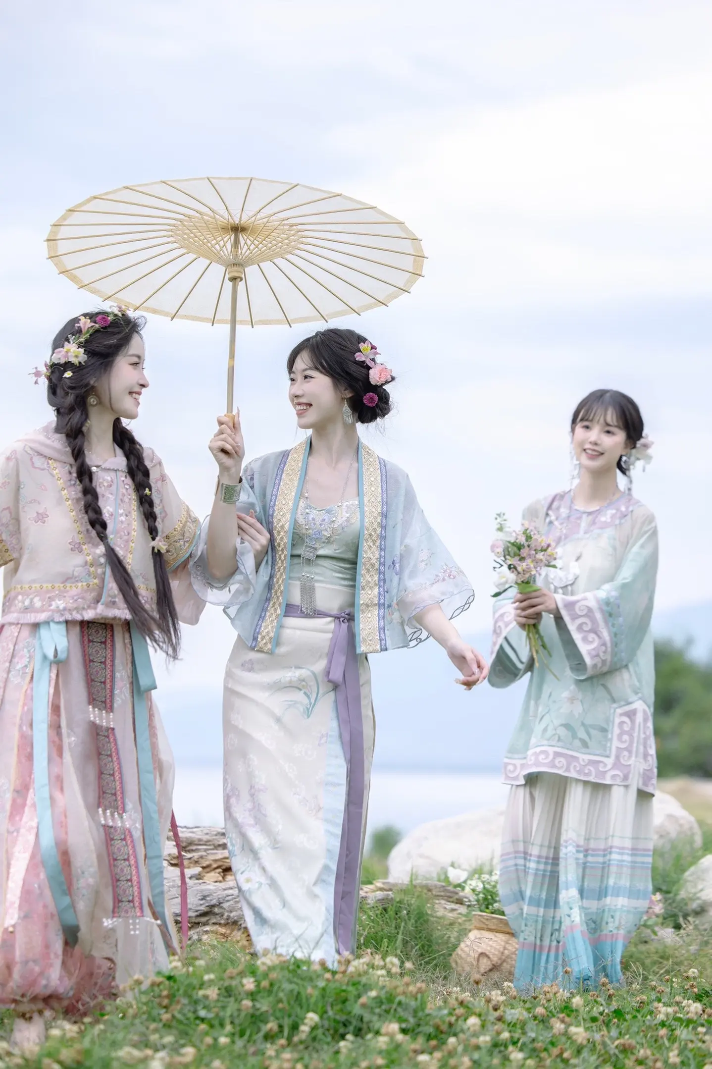 蓝天白云和有风的地方💐