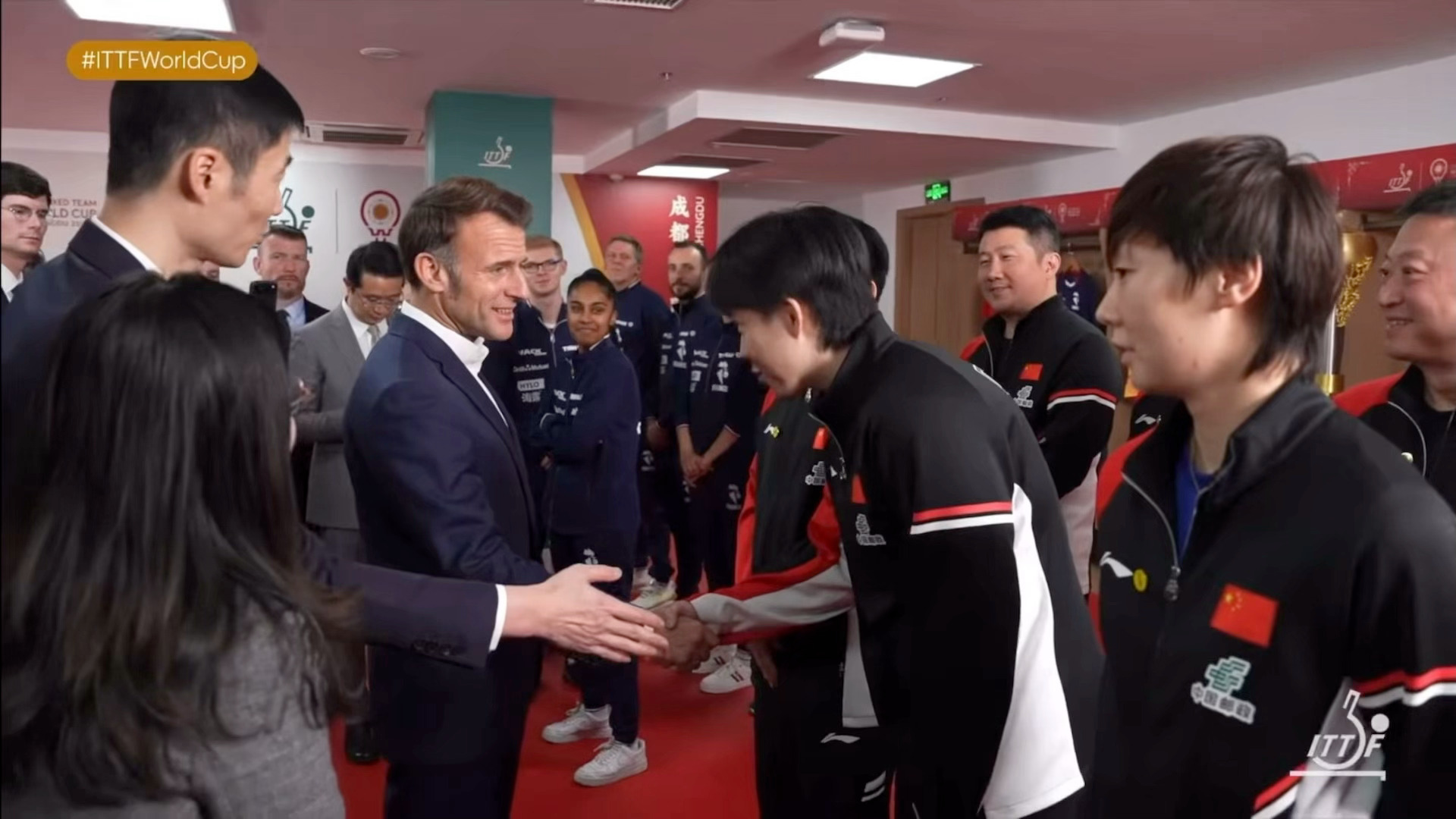 “王楚钦，奥运冠军” 