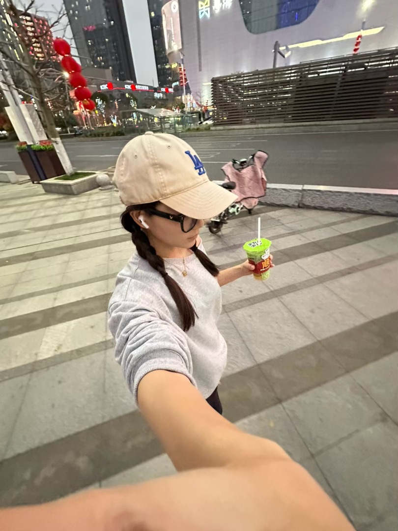 本人净身高167.3，几百米没上称今天称属实吓飞我竟然109斤了！！天理何在道德