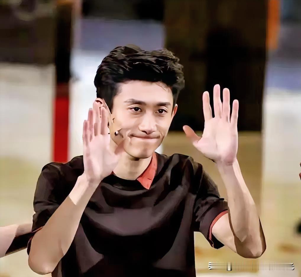 司晓迪的操作
不光被曝光的人看不懂
就是她选择曝光男艺人的标准，都让人看不懂。