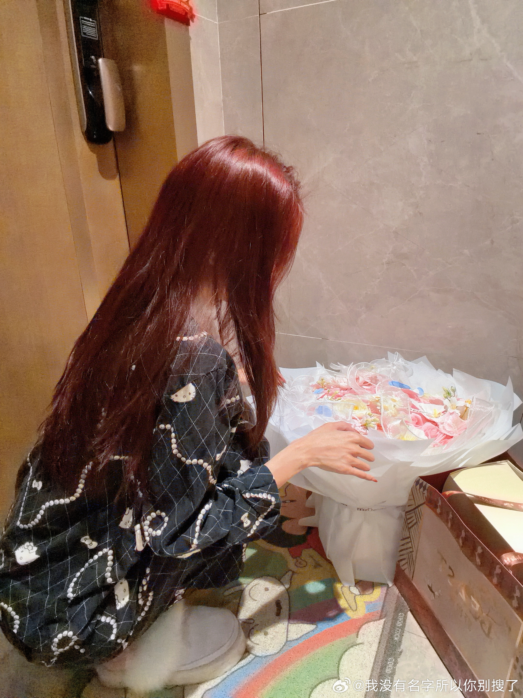 忘发了 喝酒喝到四点 