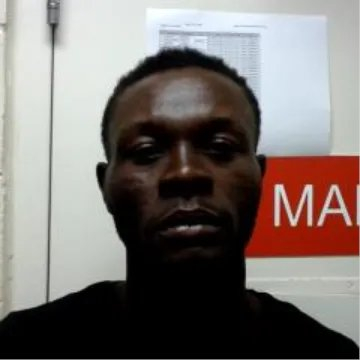 我没想到情况还能变得更糟，我错了。看到那个来自海地的非法动物用锤子把一个女人活活