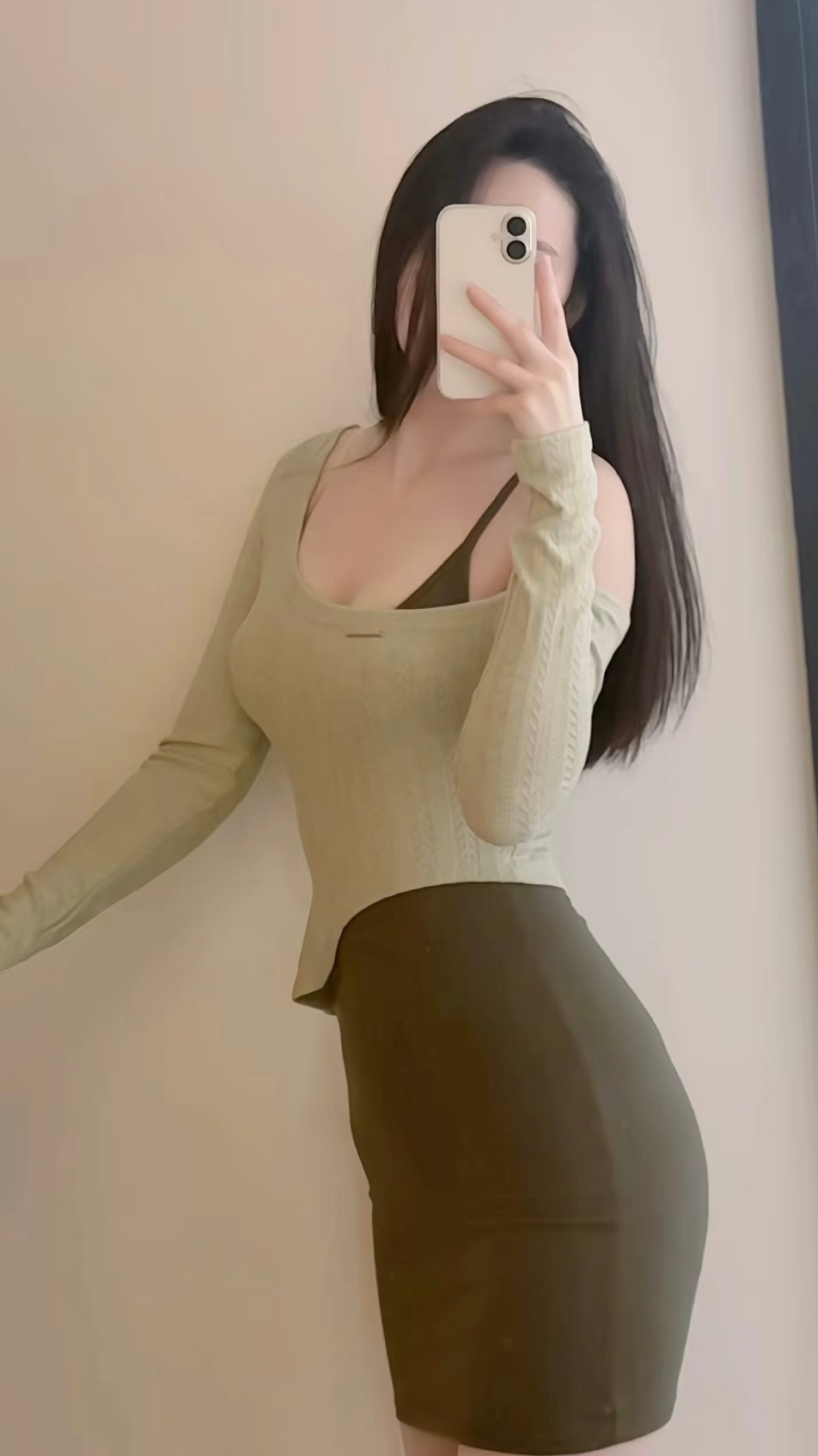 不要觉得你自己有多特别，我只是来一趟人间，顺便喜欢你罢了  