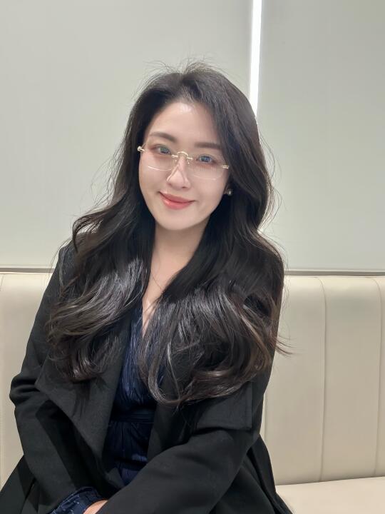 带金丝眼镜，做气质女人