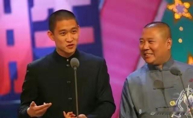 曹云金背后有高人吧？

郭德纲直播的时候无数次强调，说他在三年前就搞了龙字科招生