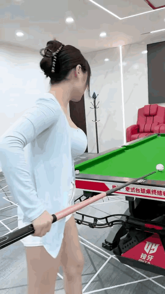 小姐姐这水平如何？可以去打比赛了吗？