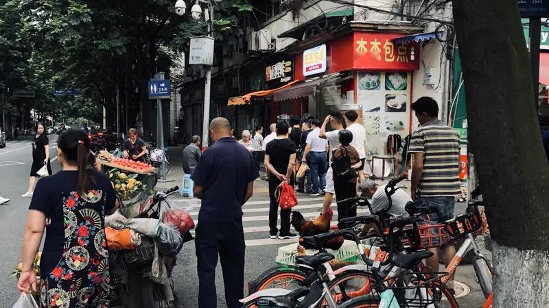 “成都 27 岁女子家门口遇害案”12 月 16 日二次开庭。2024 年 6 