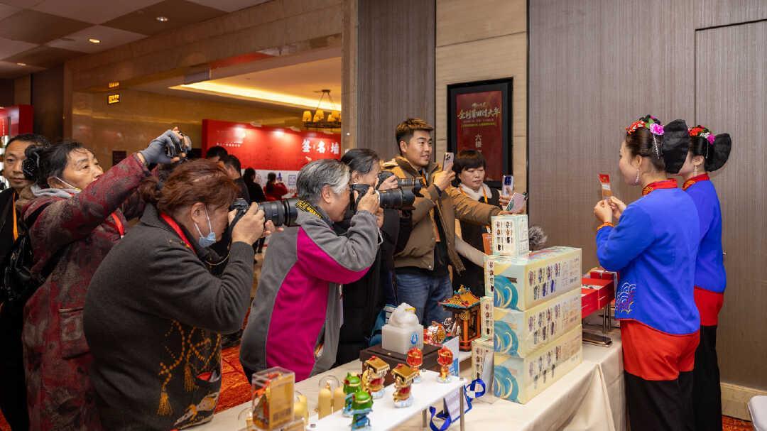 济南 12月30日，“全到莆田过大年”文旅推介会在山东济南举行。推介会上，济南、