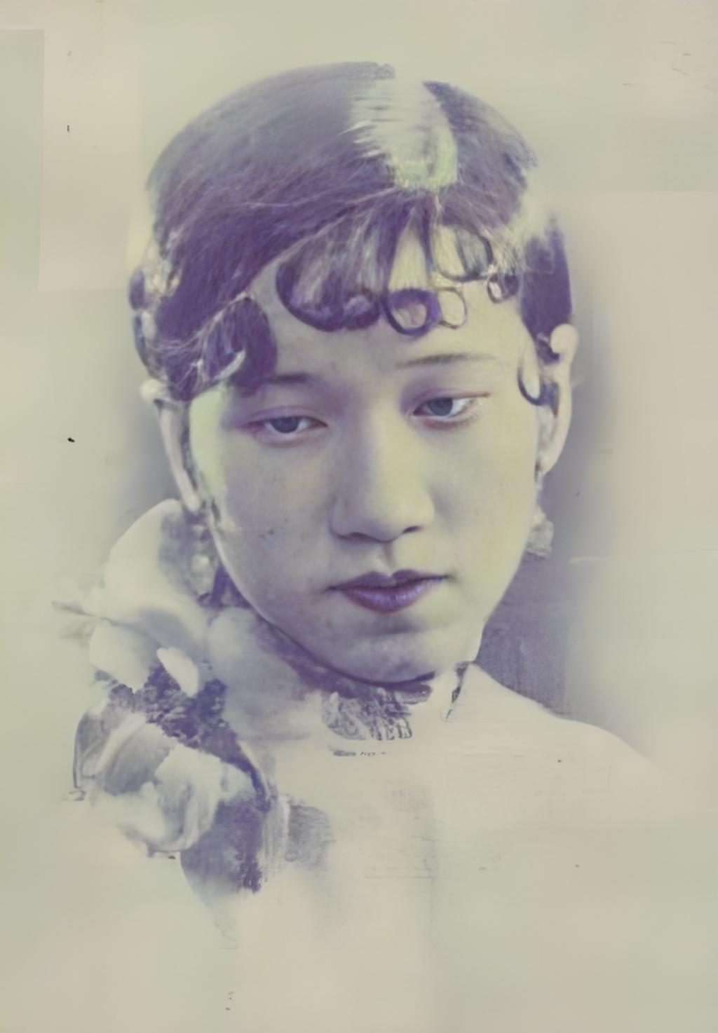 蒋士云（1912—2016），人称蒋四小姐，江苏苏州人，民国顶级名媛，银行家贝祖