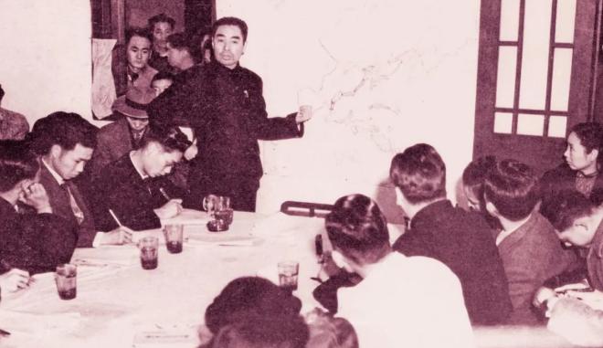 1946年秋，周恩来到南京继续与国民党谈判，后来他说：“南京离淮安只有三百多华里