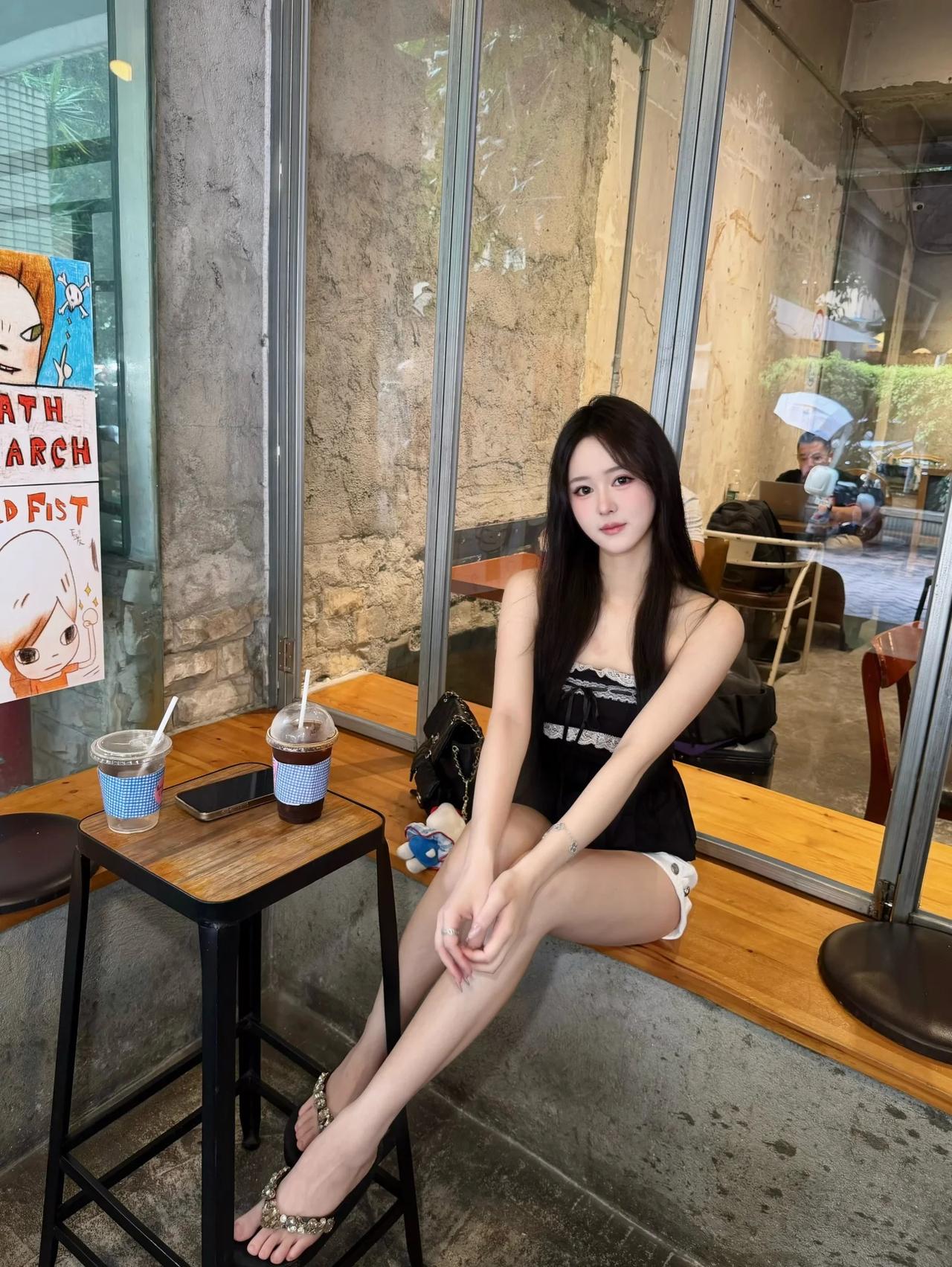 咖啡店慵懒午后☕️
松弛惬意休闲🧸 惬意下午茶  咖啡厅  咖啡店拍照