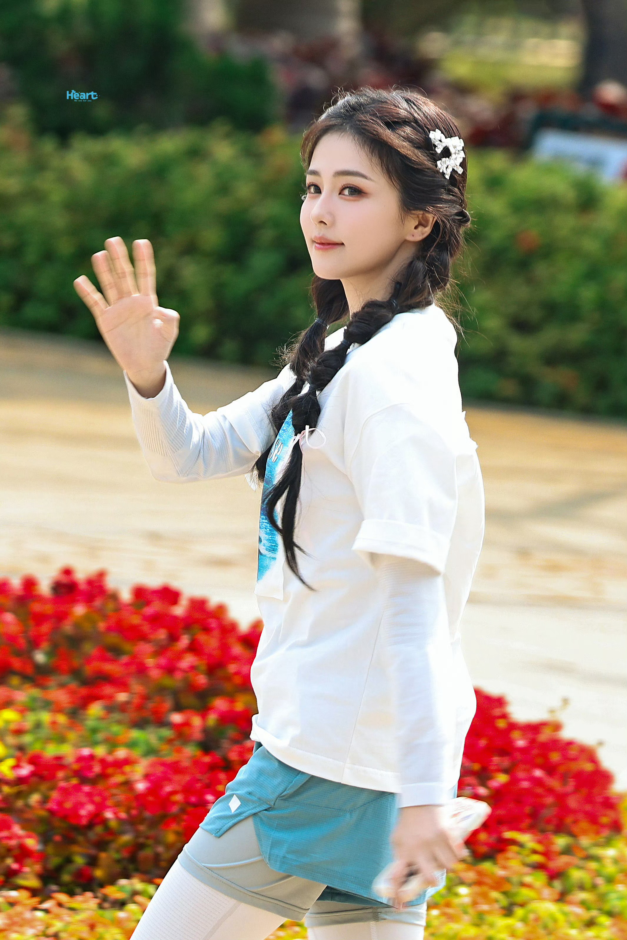 据说奔跑吧今晚Z 视介APP将于19：00左右直播。Z视界已经可以预约了，期待白