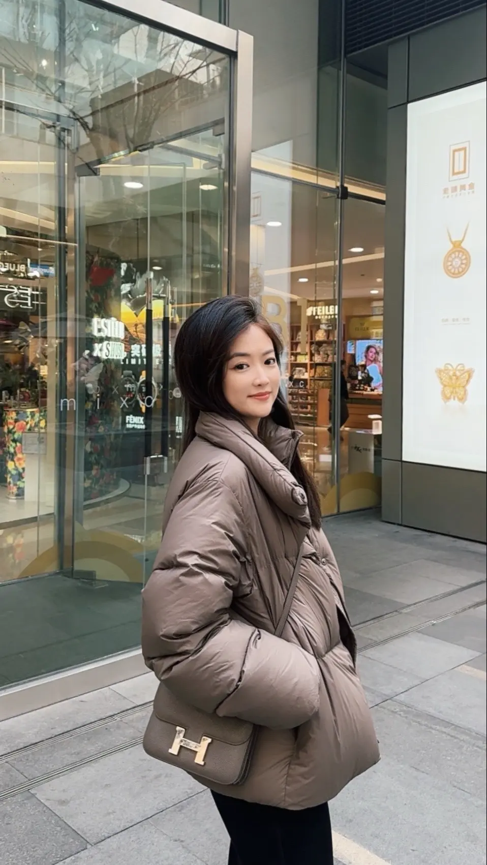 大象灰 ｜鹅绒。