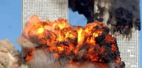 以囯防部和情报中心被炸！美军宣布航母战斗群投入战斗