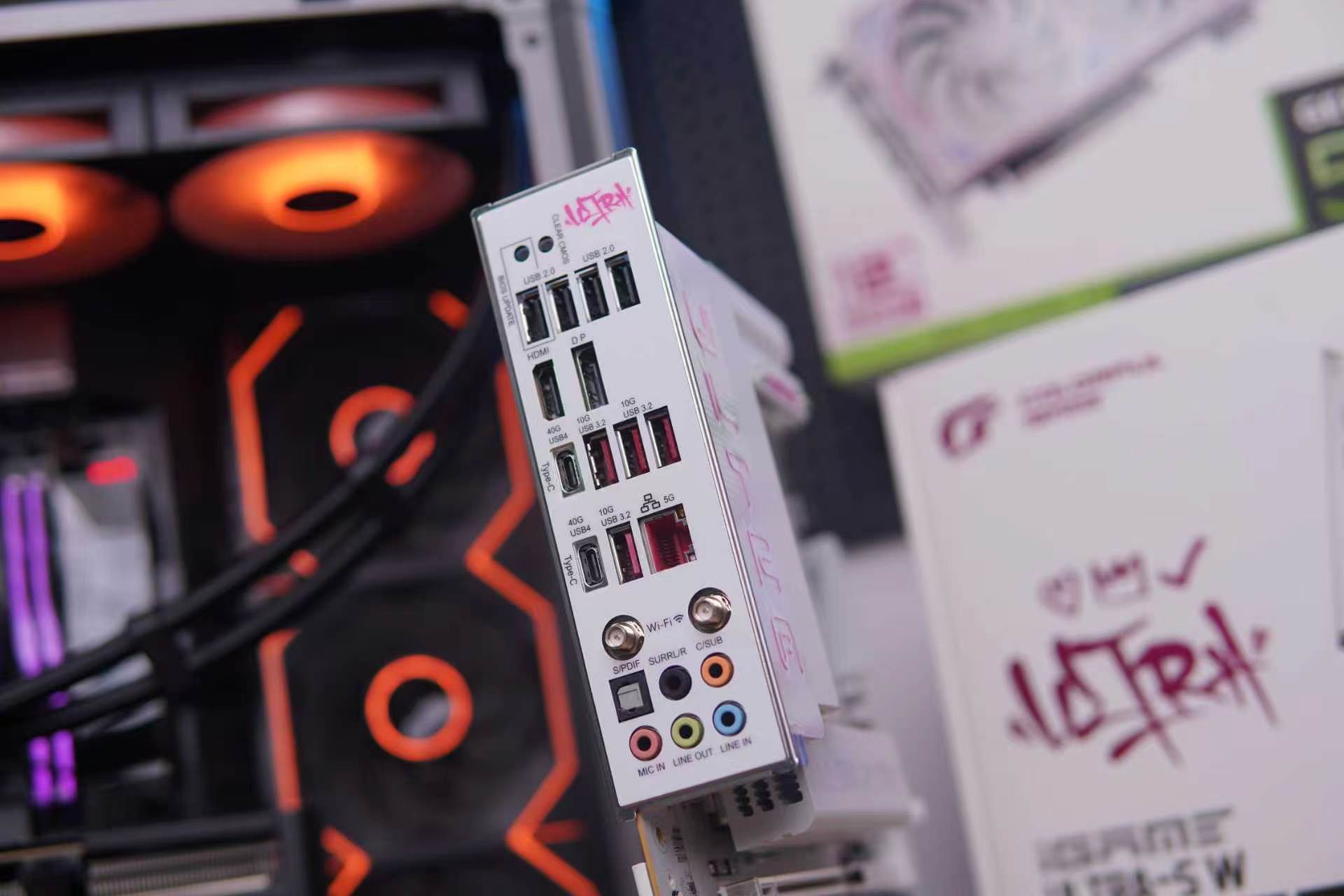 七彩虹主板新势力，iGame ULTRA Z890白色主板。可以完全释放ULTR