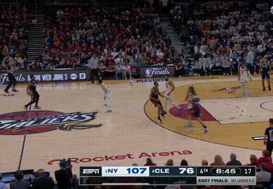 米切尔被沙美特当面抢断！骑士溃败尼克斯vs骑士NBA