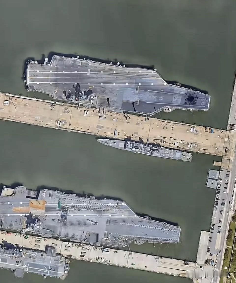 我也想美国航母被击中，我也想美国航母瘫痪，但是没有证据，如果谁有铁的证据，可以拿