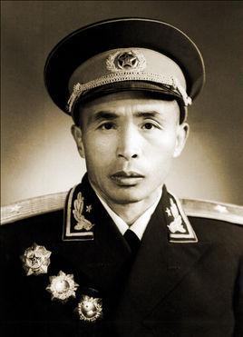 卜万科，1910年3月出生在一个贫苦农民家庭。
1934年8月，在东线反攻战斗中