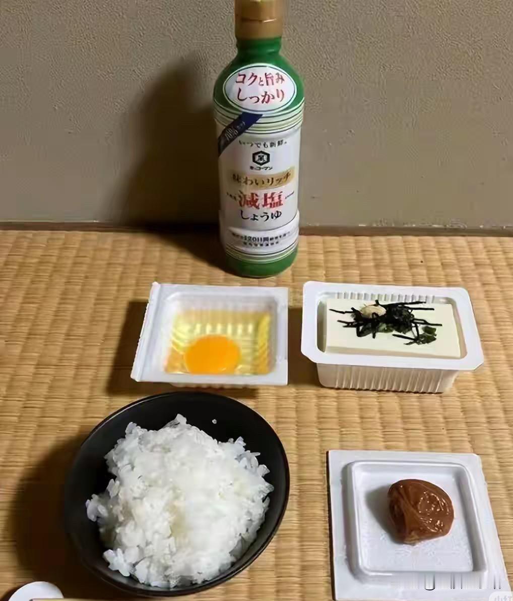 最近有旅居日本的博主发现一个很明显的变化，特别有意思，很多当地吃播只能拍凉拌黄瓜