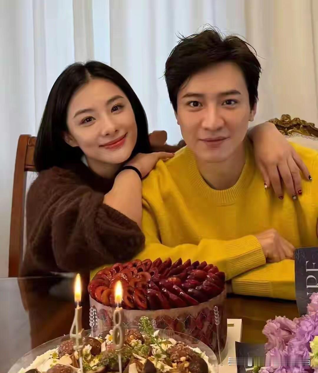 刘璇是我见过女运动员里最漂亮的一个，颜值比伏明霞和王添艺都要高，看着又飒又美的。