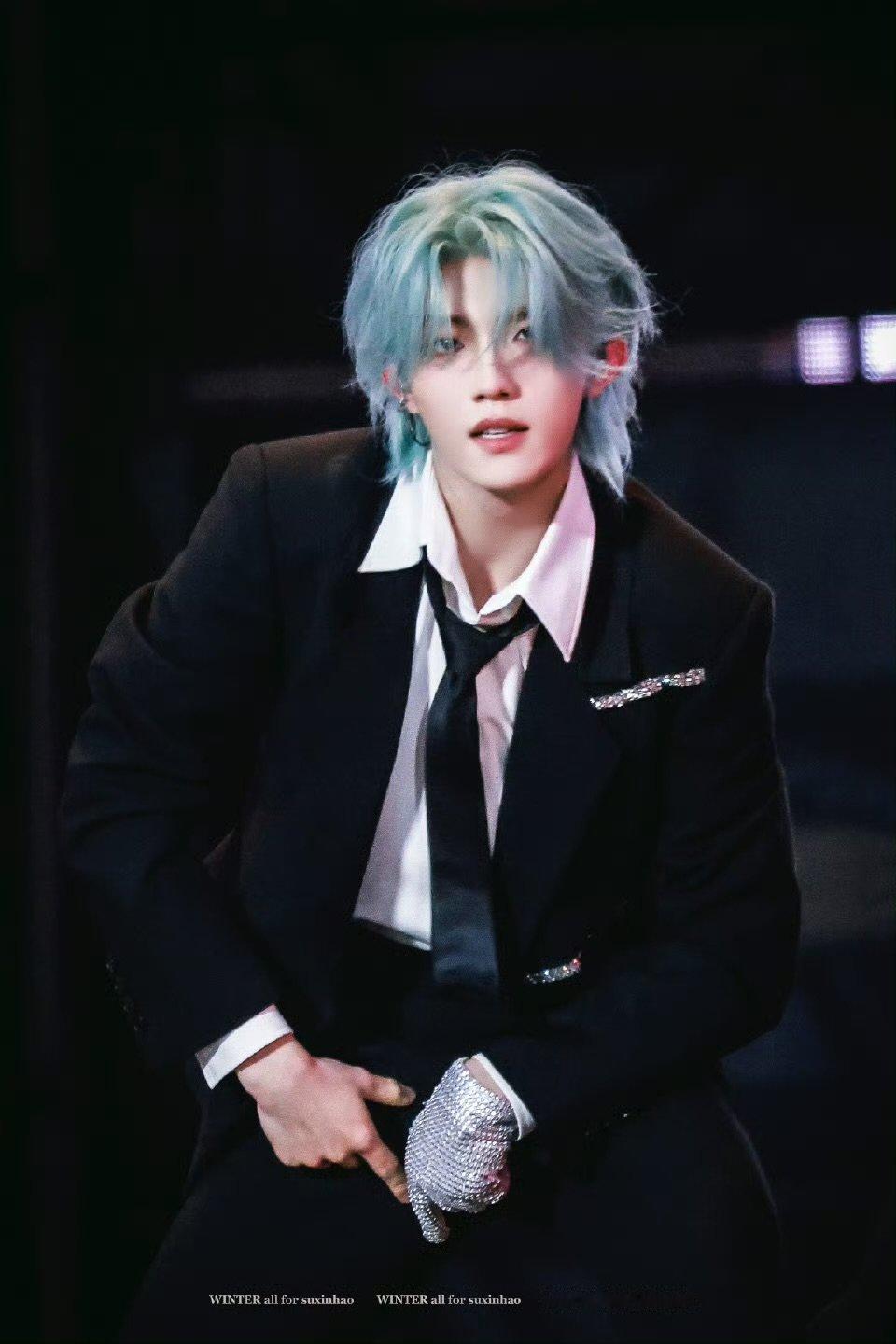 苏新皓骁已经帅的人神共愤了 ?啊啊啊啊啊啊不允许还有人没看苏新皓的新音舞台?高音