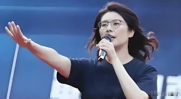 大陆贺电跨越海峡，
郑丽文回应：两岸同属中华民族。

2025年10月18日，一
