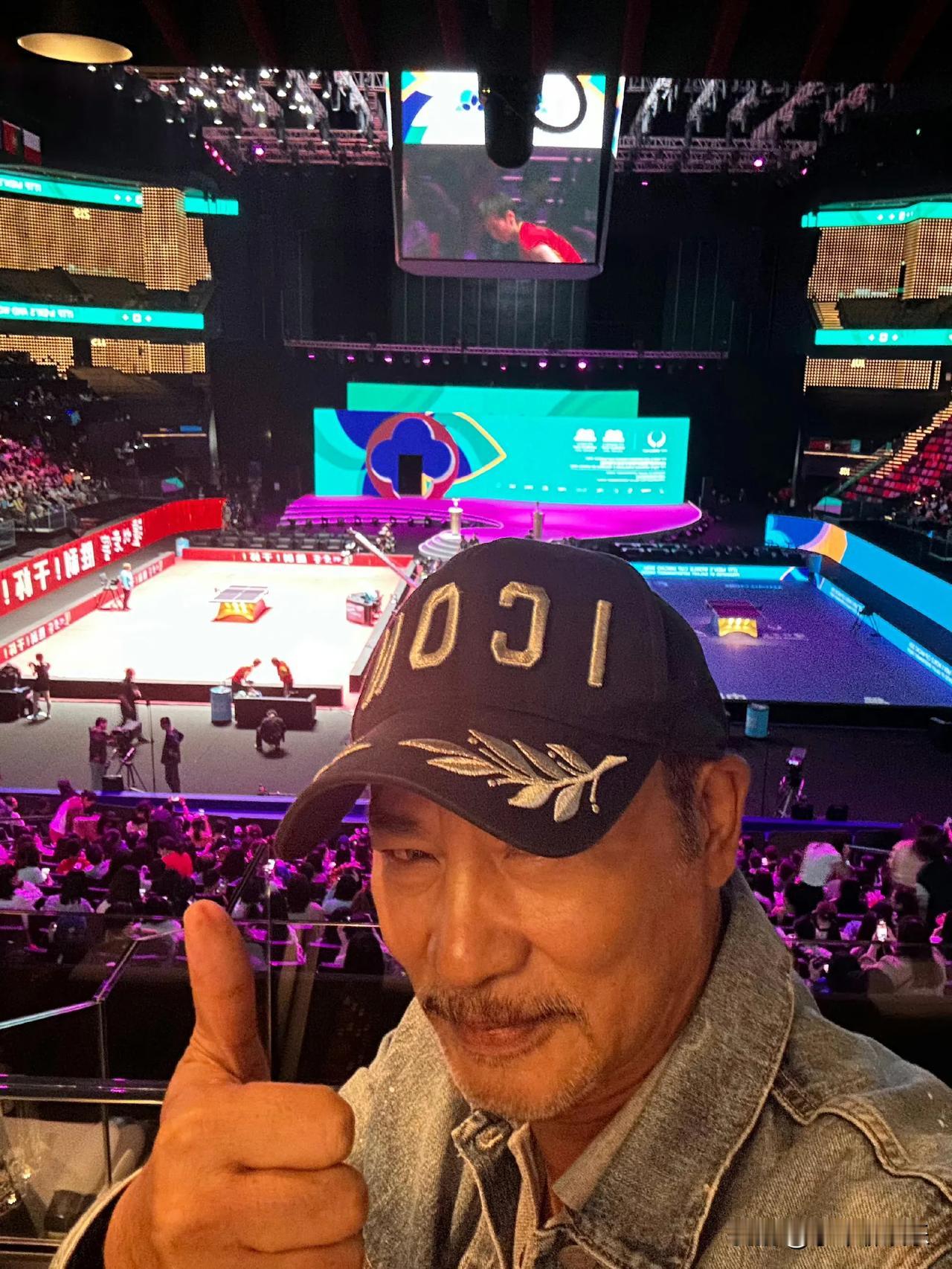 任达华，引发了热议！

4月19日，知名演员任达华，在社交平台上，晒了两张照片，