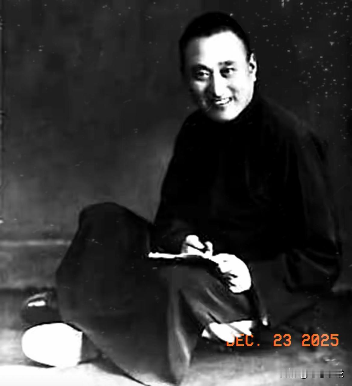 黄炎培估计是后悔了。
肠子都悔青了那种。
把王羲之的书法真迹，国宝级的孤品，借给