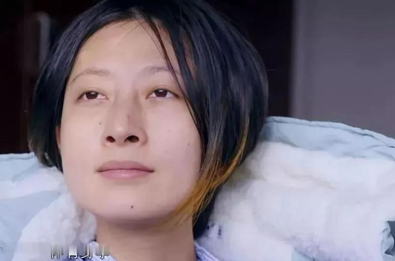 上海女博士怀孕2个月确诊癌症，婆婆当场把价值300万的婚房卖掉，赶回老家，丈夫崩