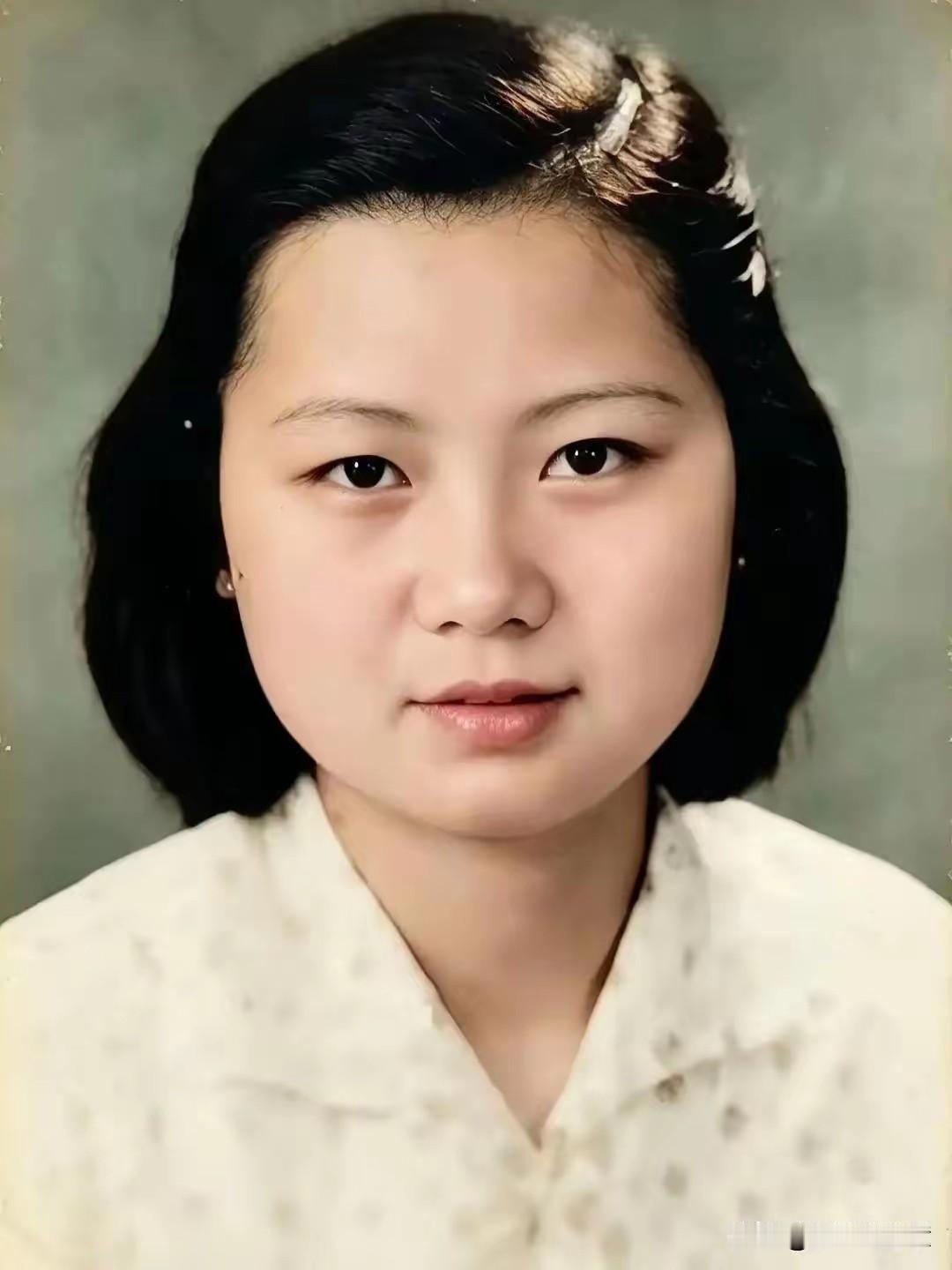 1964年户口核查出惊天大案！温柔寡妇藏了17年特务身份，栽在半截电池和一封残信