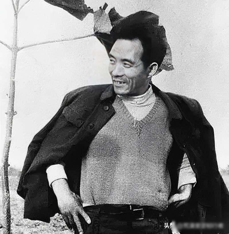 1963年底，焦裕禄向组织申请回山东老家看望老母亲，找到县长程世平说：“老程，你