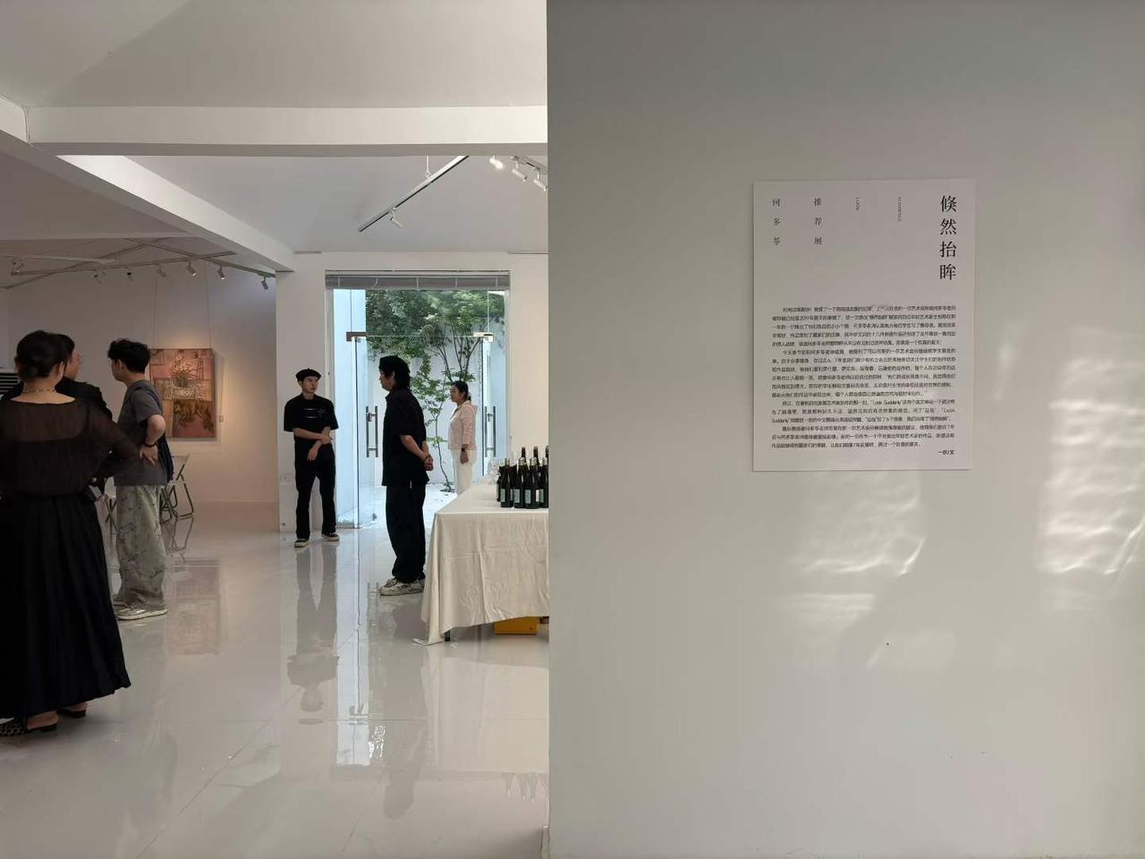 何多苓推荐展昨日开幕，20张作品销售过半，展览将在奇明画廊&一尔艺术空间持续展出