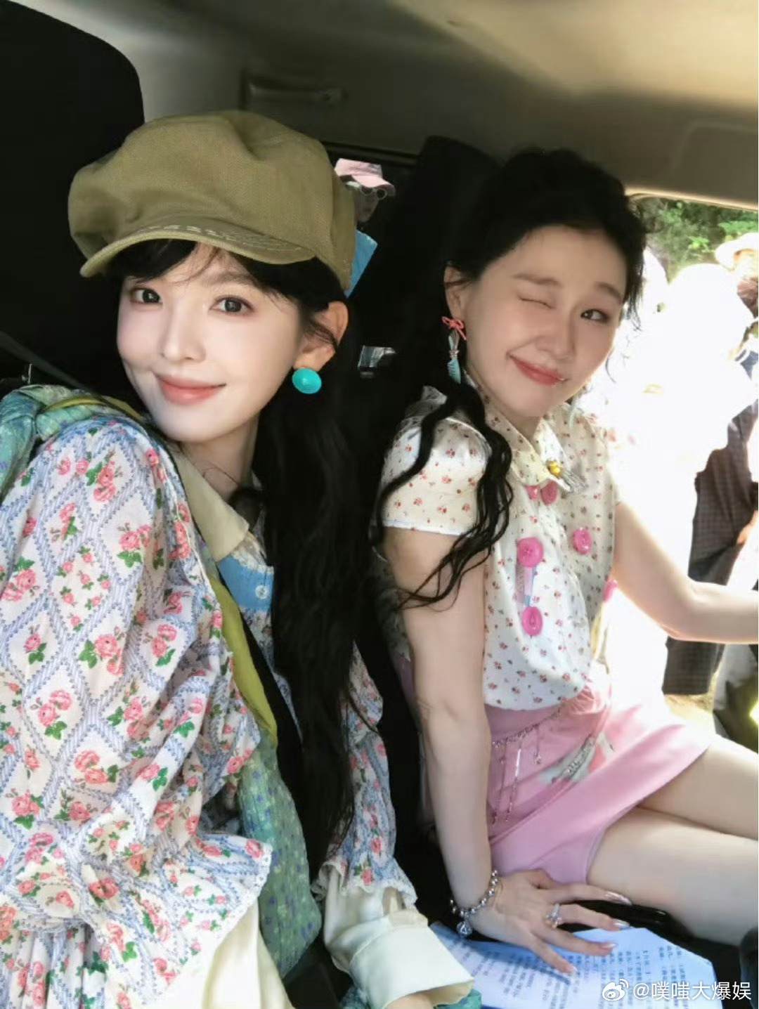 金靖章若楠还出片呢你们车走了金靖章若楠光顾着出片忘记出发了向野的我们旅综笑点持续
