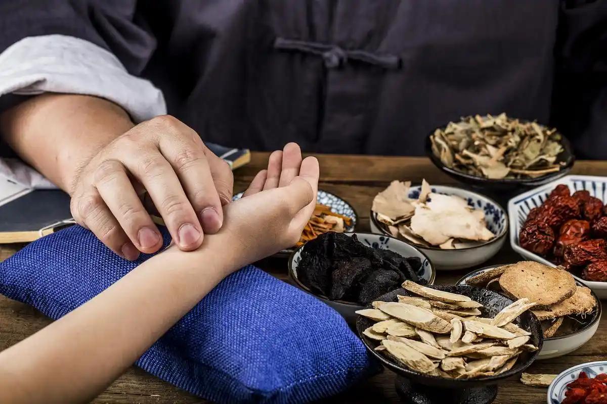 入伏后别瞎补！老中医：这3样“夏日清补”食材，比人参管用
王爱兰六十出头，一辈子