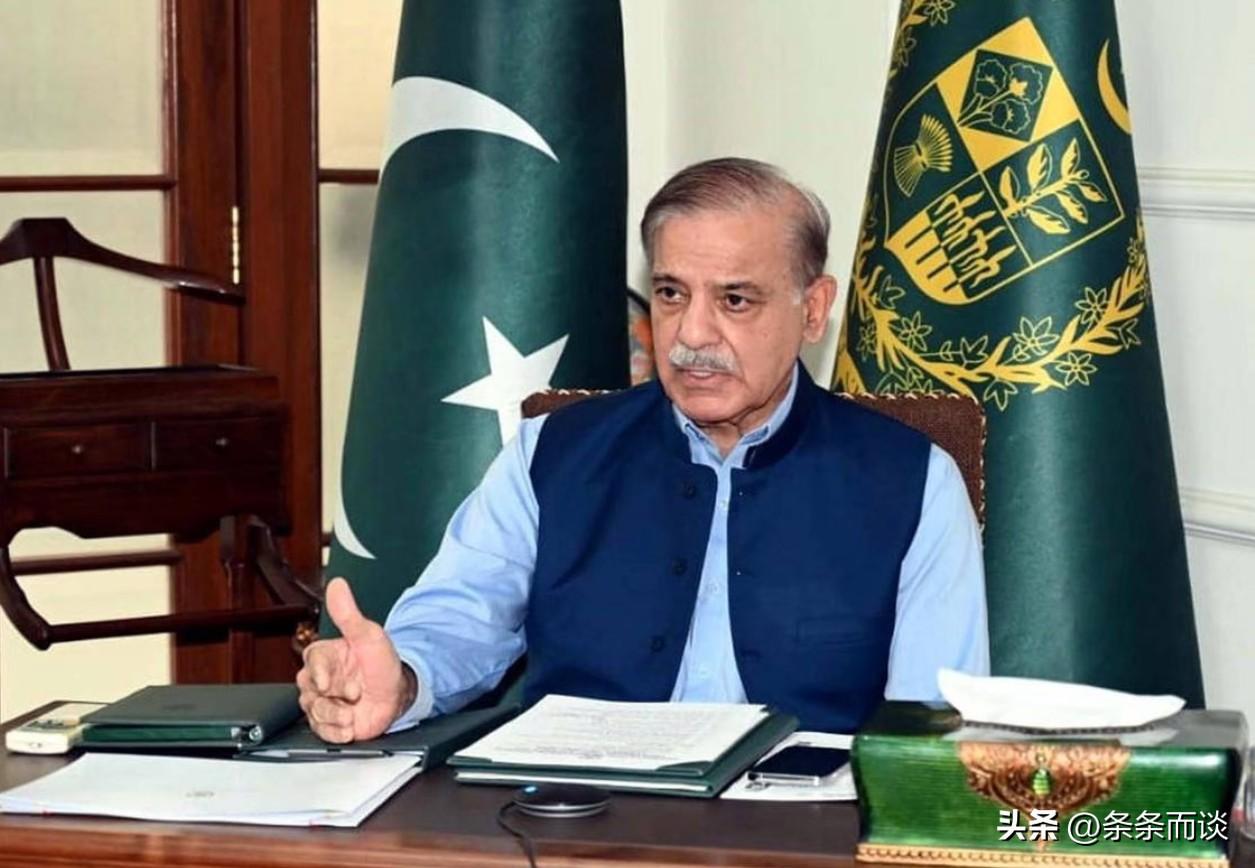 巴基斯坦防长宣布！
对阿富汗“公开战争” 我们的耐心已经耗尽。

自2月21日巴