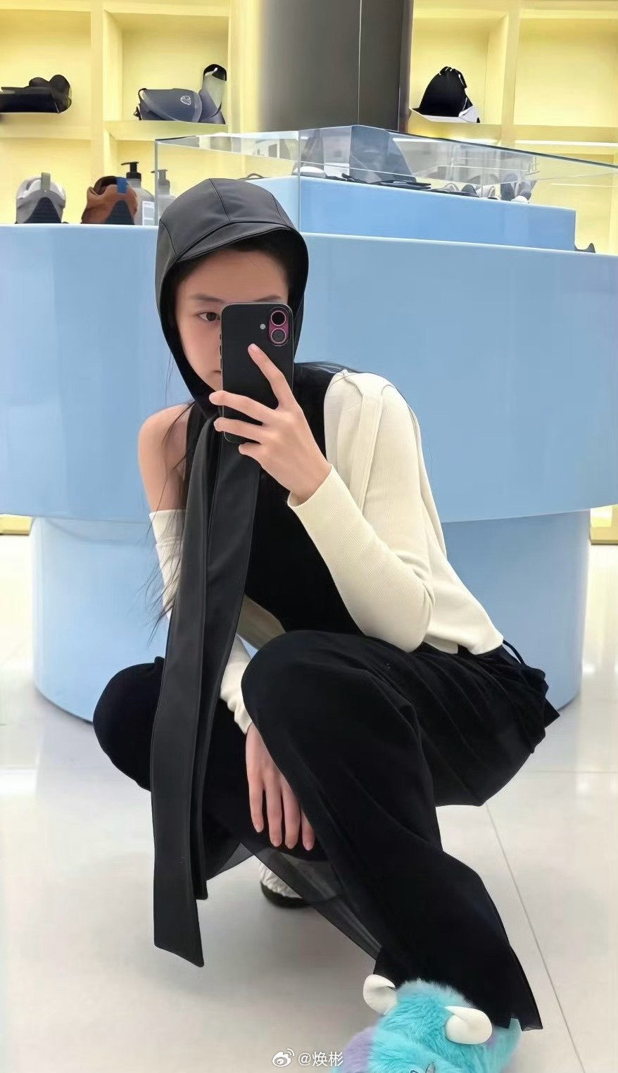 去年的iPhone 16粉色还是很有辨识度的！ 